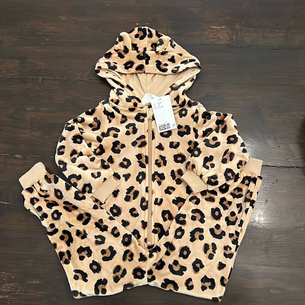 Toddler Leopard Velvet Fleece Jumpsuit NWT